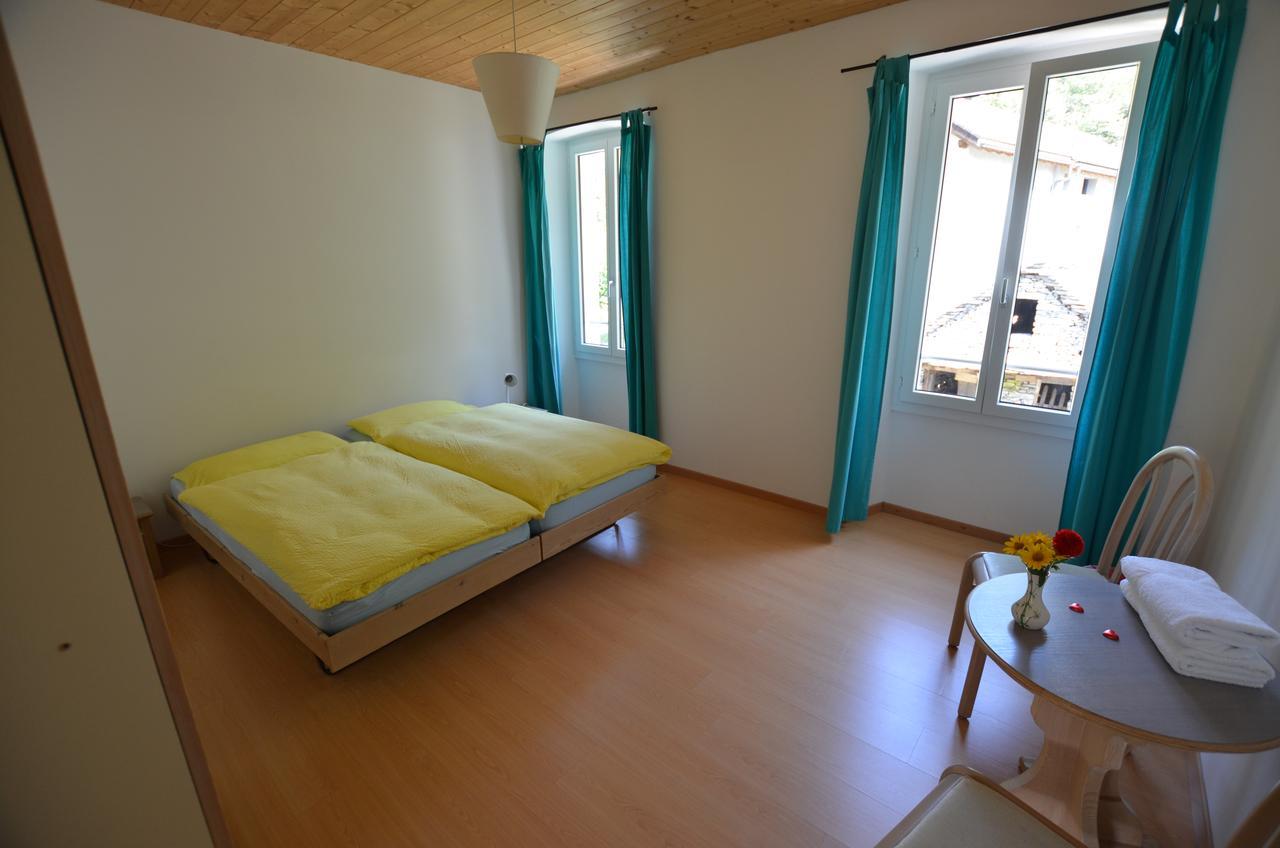 Hotel Garni Maggia Giumaglio Экстерьер фото